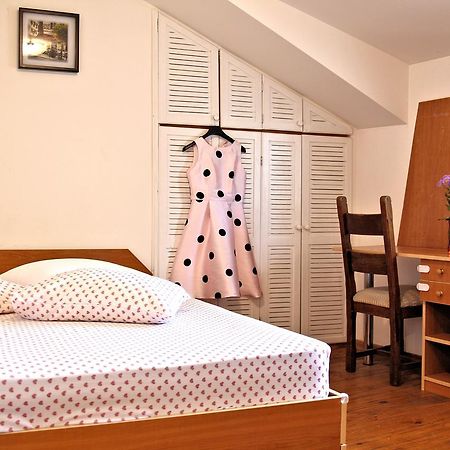 Lover'S Nest Next To The Beach Varna Exterior photo